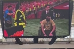 重伤的伊斯梅尔&middot;科内观战加拿大vs瑞士，受到球迷热烈欢迎
